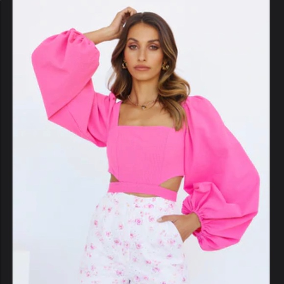 Hello Molly strawberry smiles top size M - Picture 6 of 6